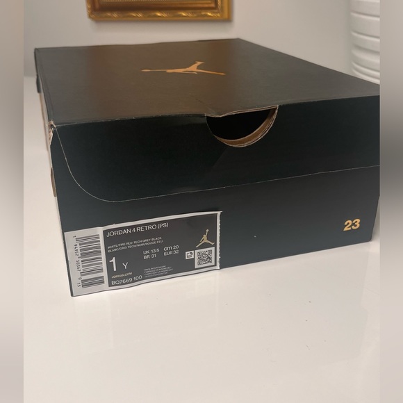 Jordan 4’s Oreo - Picture 5 of 5